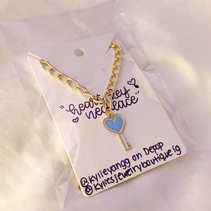 HANDMADE heart key necklace💙🔑